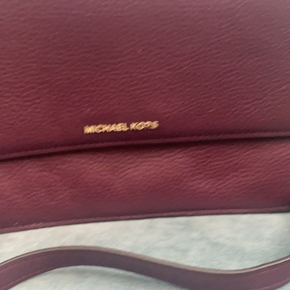Michael Kors Leather Crossbody Bag - Picture 2 of 6